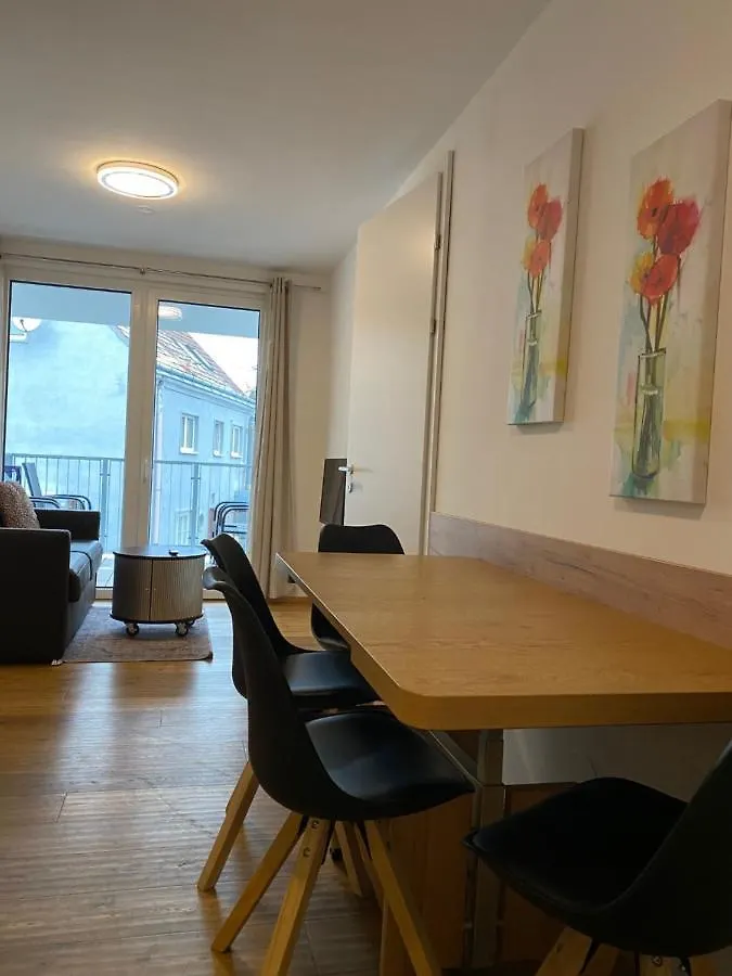 Modern Apartment With Balcony Near City Center Vienna Austria