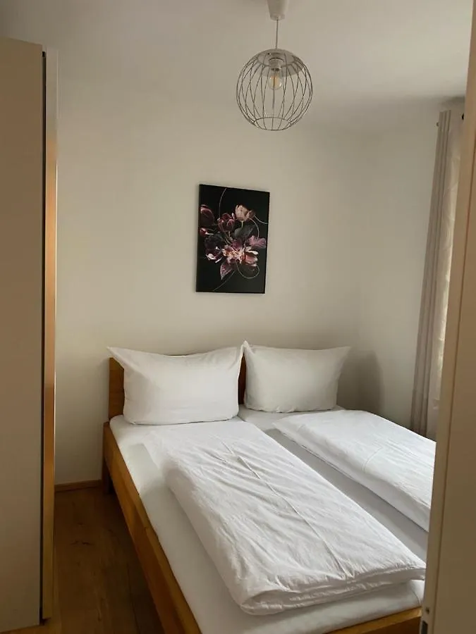 Modern Apartment With Balcony Near City Center Vienna