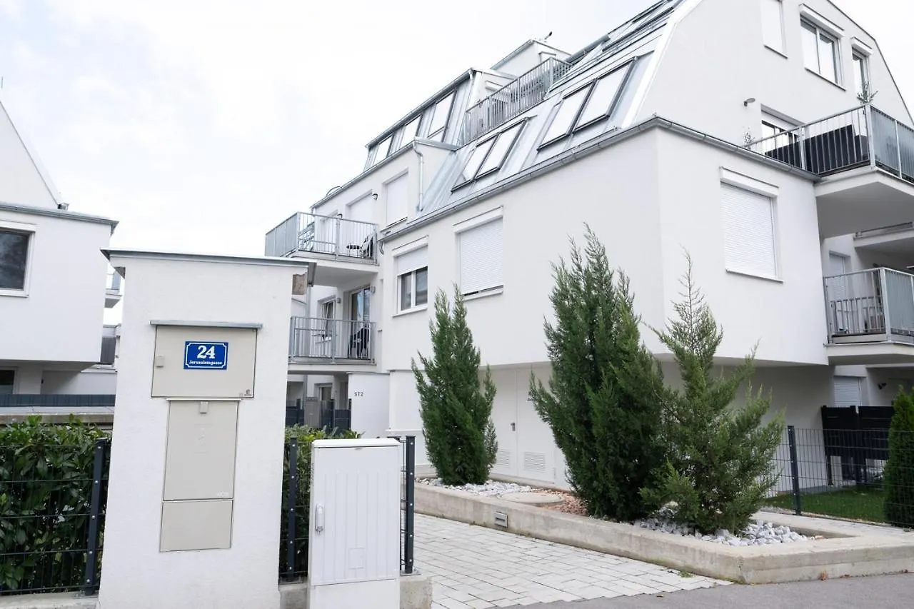 Modern Apartment With Balcony Near City Center Vienna 0*,  Austria